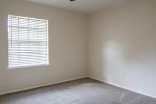 401 W 5th St, Brenham, TX 77833 - Photo 16