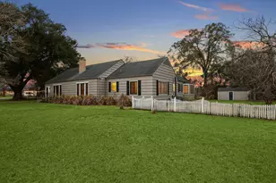 302 E Jackson St, West Columbia, TX 77486 - Photo 46