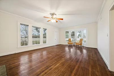 302 E Jackson Street, West Columbia, TX 77486 - Photo 6