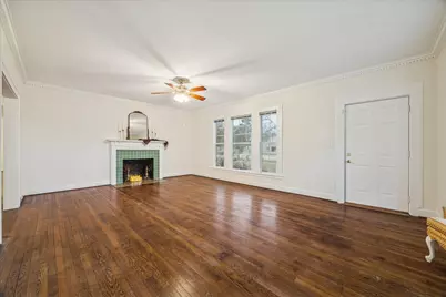 302 E Jackson Street, West Columbia, TX 77486 - Photo 8