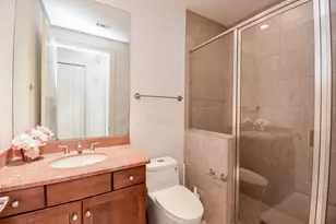 2211 Briarglen Dr, Houston, TX 77027 - Photo 24