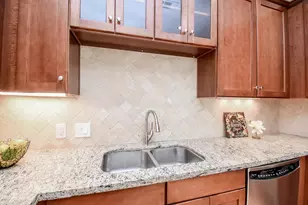 2211 Briarglen Dr, Houston, TX 77027 - Photo 14