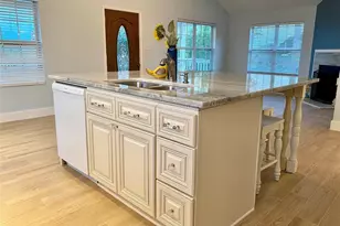 1578 Railroad Ave, San Leon, TX 77539 - Photo 10