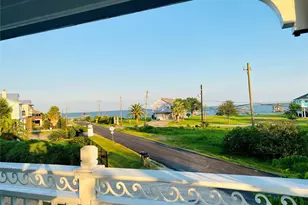 1578 Railroad Ave, San Leon, TX 77539 - Photo 4