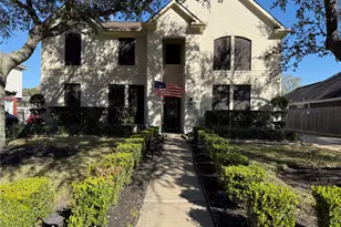 205 Rustic Oaks Dr, League City, TX 77573 - Photo 2