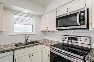 719 Rolling Mill Dr, Sugar Land, TX 77498 - Photo 14