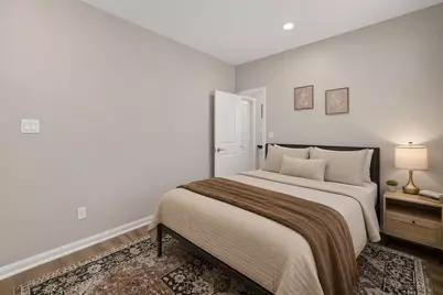 8135 Esther Acres Lane, Houston, TX 77088 - Photo 14