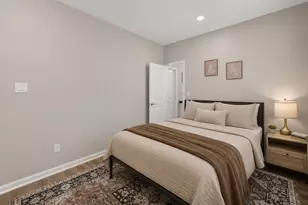 8135 Esther Acres Ln, Houston, TX 77088 - Photo 14
