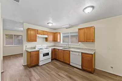 3710 Kingston Vale Drive, Houston, TX 77082 - Photo 4