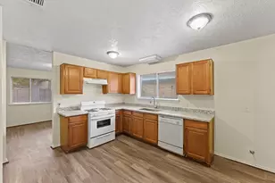 3710 Kingston Vale Dr, Houston, TX 77082 - Photo 4