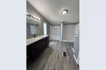 1001 Cervantes Street, Victoria, TX 77901 - Photo 12