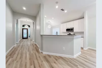 27 Auburn Path Drive, The Woodlands, TX 77382 - Photo 18