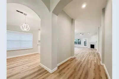 27 Auburn Path Drive, The Woodlands, TX 77382 - Photo 10