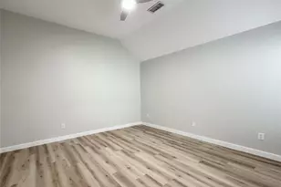 27 Auburn Path Dr, The Woodlands, TX 77382 - Photo 34