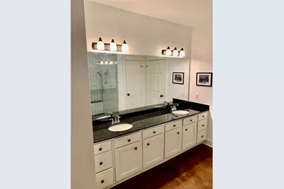 919 W 15th Street, Houston, TX 77008 - Photo 16