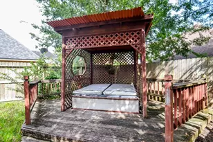 17319 Atherington Pl, Spring, TX 77379 - Photo 4