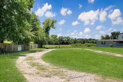 12602 Paradise View Court, Willis, TX 77318 - Photo 6