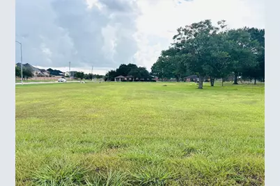 602 Sycamore Road, Richmond, TX 77469 - Photo 1