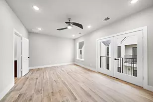 228 W 28th St, Houston, TX 77008 - Photo 18