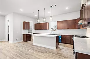 228 W 28th St, Houston, TX 77008 - Photo 14