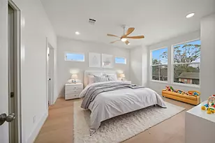 8521 Friendship Rd, Houston, TX 77080 - Photo 36