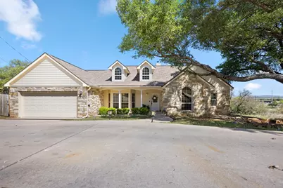 104 Kings Way, Cottonwood Shores, TX 78657 - Photo 4