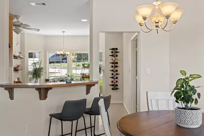 104 Kings Way, Cottonwood Shores, TX 78657 - Photo 16