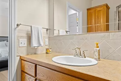 104 Kings Way, Cottonwood Shores, TX 78657 - Photo 28