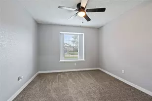 11551 Gullwood Dr, Houston, TX 77089 - Photo 14