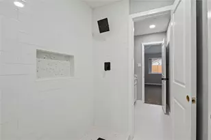 11551 Gullwood Dr, Houston, TX 77089 - Photo 12