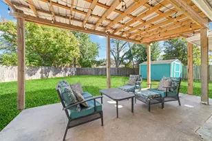 8625 Bob White Dr, Houston, TX 77074 - Photo 26