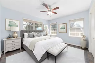 8625 Bob White Dr, Houston, TX 77074 - Photo 16