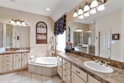 7 N Spring Brook Ct, Spring, TX 77382 - Photo 28