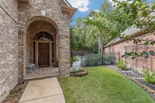 7 N Spring Brook Ct, Spring, TX 77382 - Photo 4