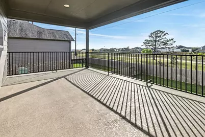 9215 Joe Louis Drive, Mont Belvieu, TX 77523 - Photo 28