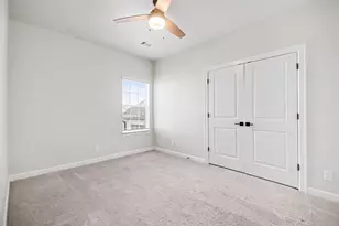 9215 Joe Louis Dr, Mont Belvieu, TX 77523 - Photo 40