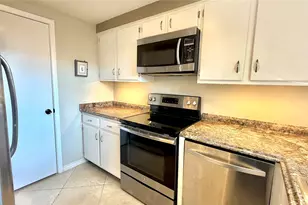 11710 Southlake Dr, Houston, TX 77077 - Photo 8