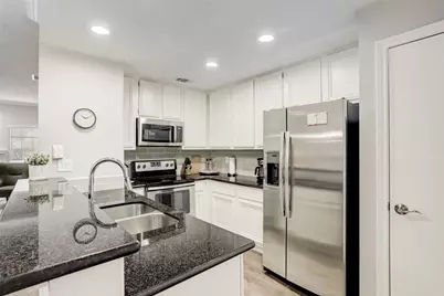 1911 Bering Drive #34, Houston, TX 77057 - Photo 14