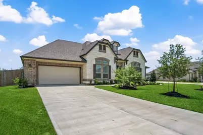 15114 Arenosa Avenue, Mont Belvieu, TX 77523 - Photo 2