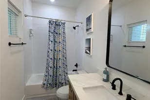2706 Cochran St, Houston, TX 77009 - Photo 34