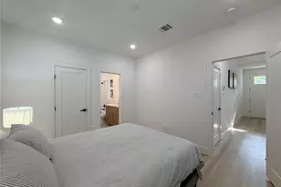 2706 Cochran St, Houston, TX 77009 - Photo 32