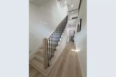 2706 Cochran Street, Houston, TX 77009 - Photo 2