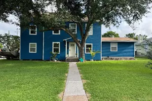 701 14th Ave N, Texas City, TX 77590 - Photo 1