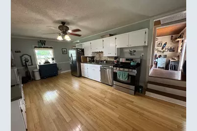 701 14th Avenue N, Texas City, TX 77590 - Photo 2