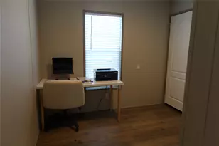 8931 Defiance St, La Porte, TX 77571 - Photo 16