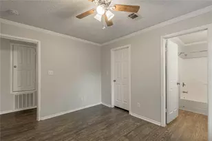 138 Varsity Dr, Huntsville, TX 77340 - Photo 24