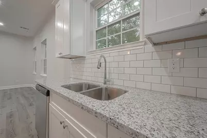 2528 S Texas Avenue Street #A, Pearland, TX 77581 - Photo 16