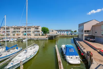 13 Mariner Village Drive, Seabrook, TX 77586 - Photo 2