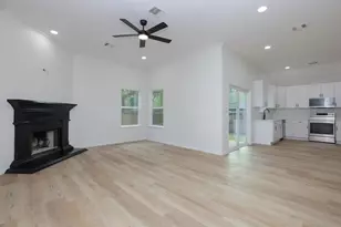 1241 Chateau Woods Pkwy Dr, Conroe, TX 77385 - Photo 18