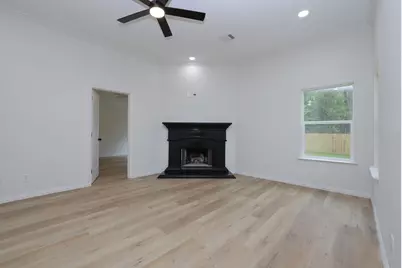 1241 Chateau Woods Parkway Drive, Conroe, TX 77385 - Photo 20